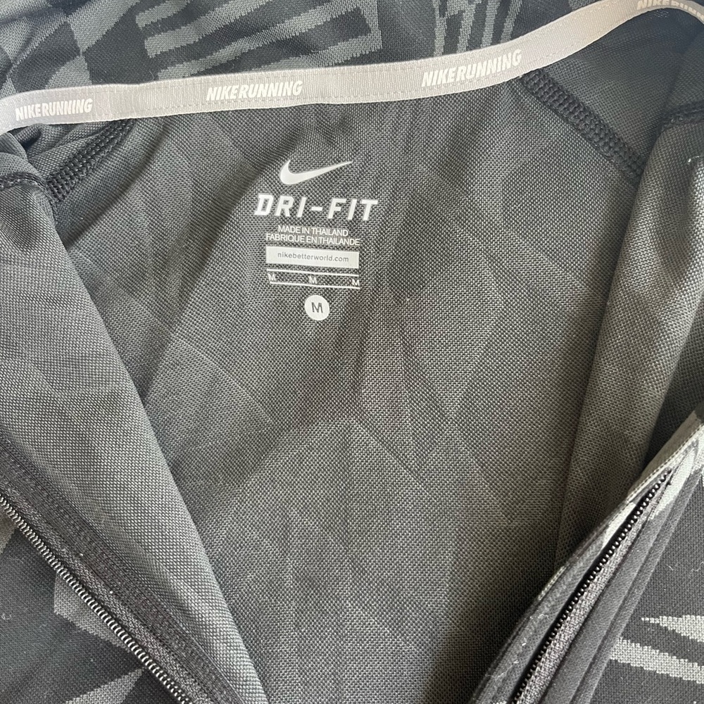 Nike Geometric Patterned Pullover - image 2